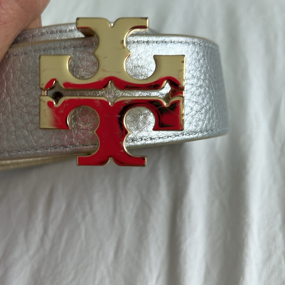 Tory Burch Silver Logo Buckle Reversible Belt - Picture 8 of 12